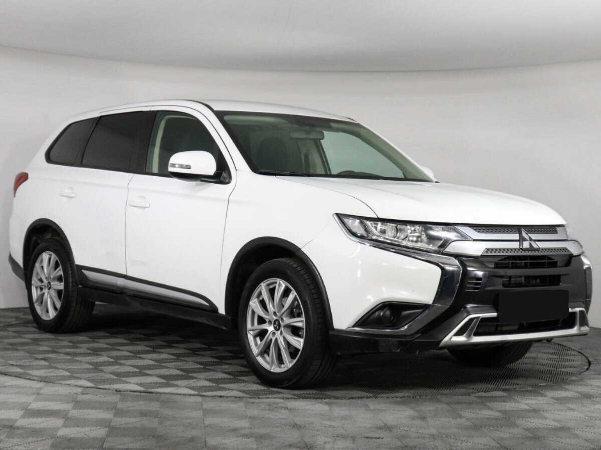 Купить Mitsubishi Outlander с пробегом. Фото: #2
