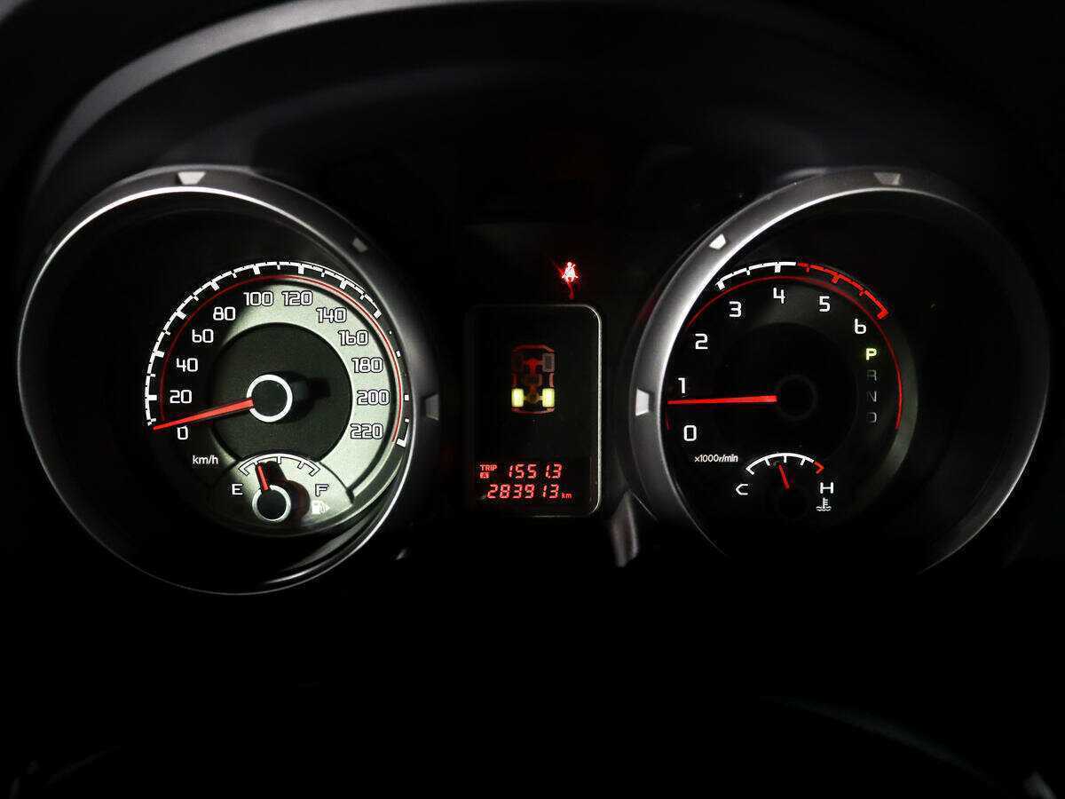 Купить Mitsubishi Pajero с пробегом. Фото: #13