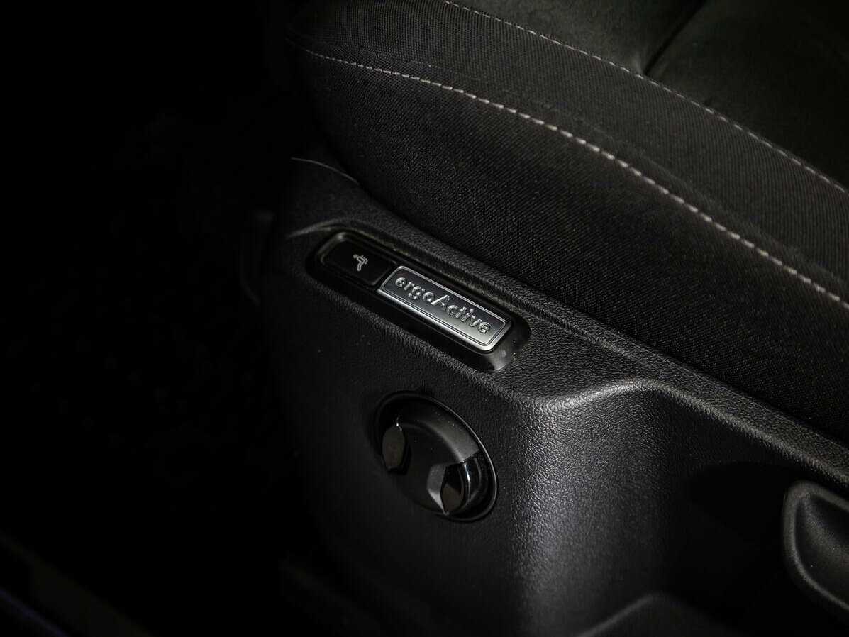 Купить Volkswagen Tiguan с пробегом. Фото: #15