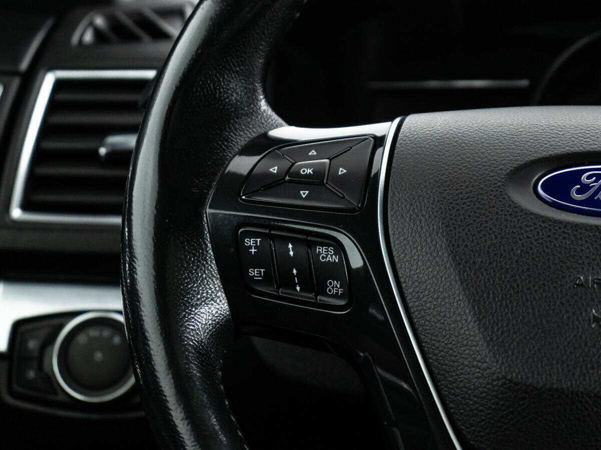 Купить Ford Explorer с пробегом. Фото: #22