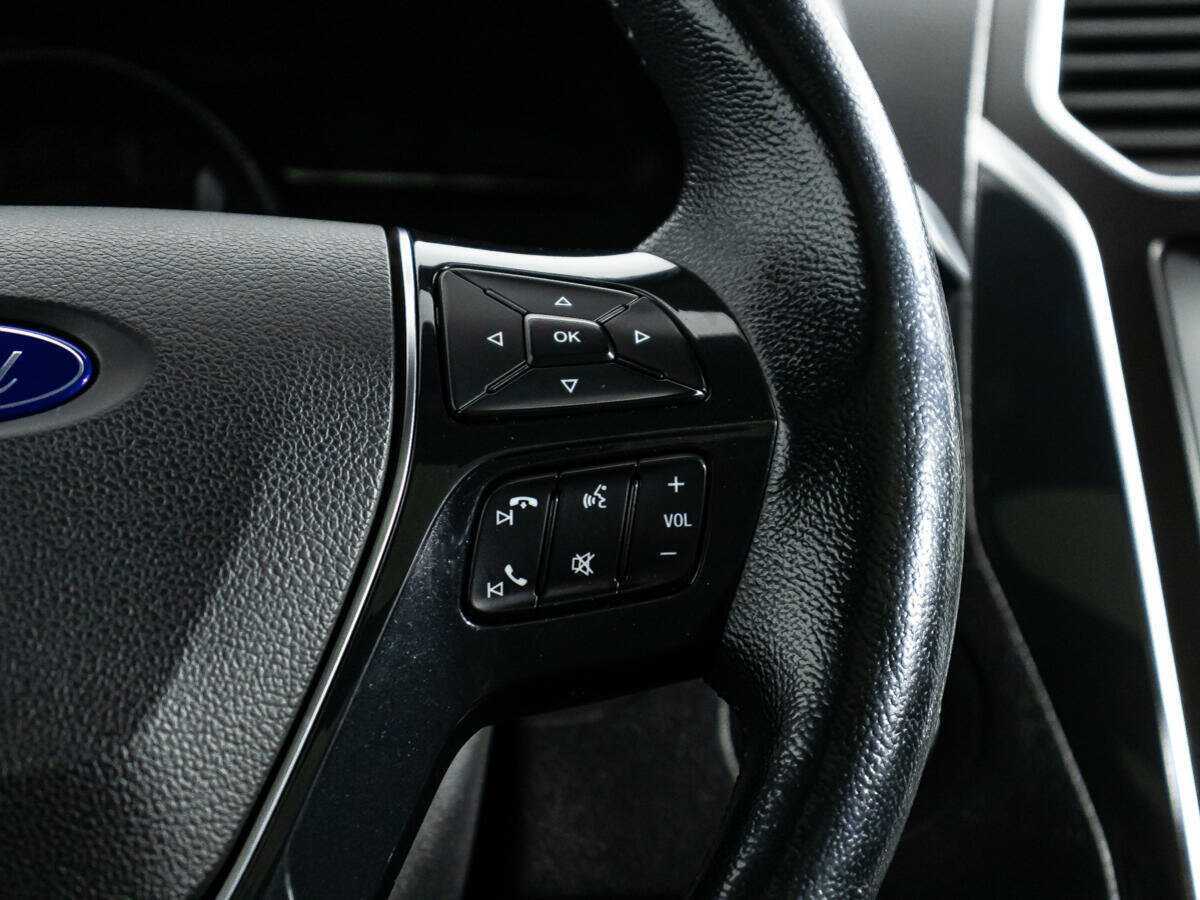 Купить Ford Explorer с пробегом. Фото: #23