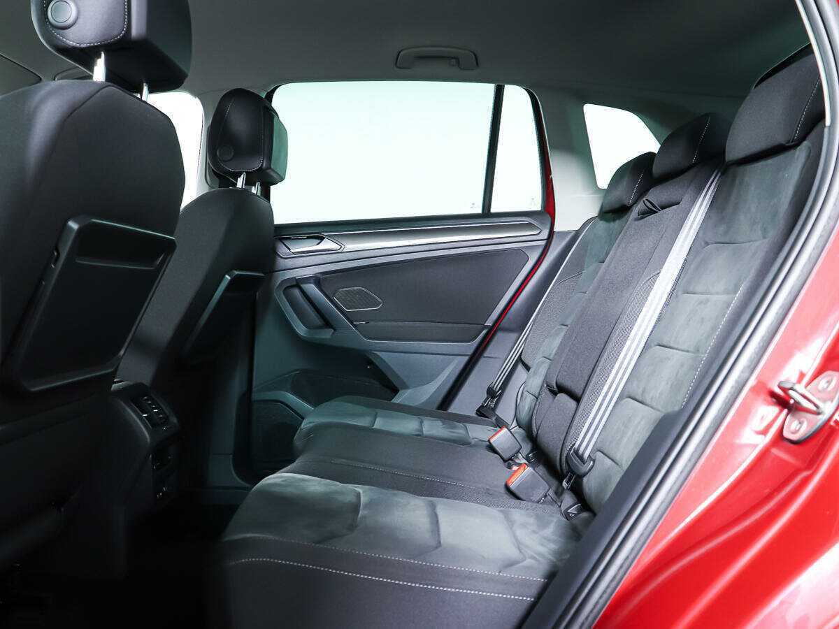 Купить Volkswagen Tiguan с пробегом. Фото: #8