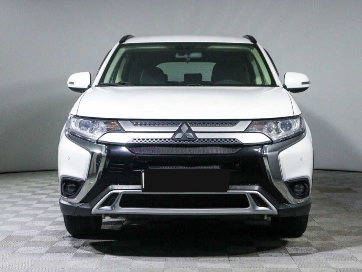 Купить Mitsubishi Outlander с пробегом. Фото: #1