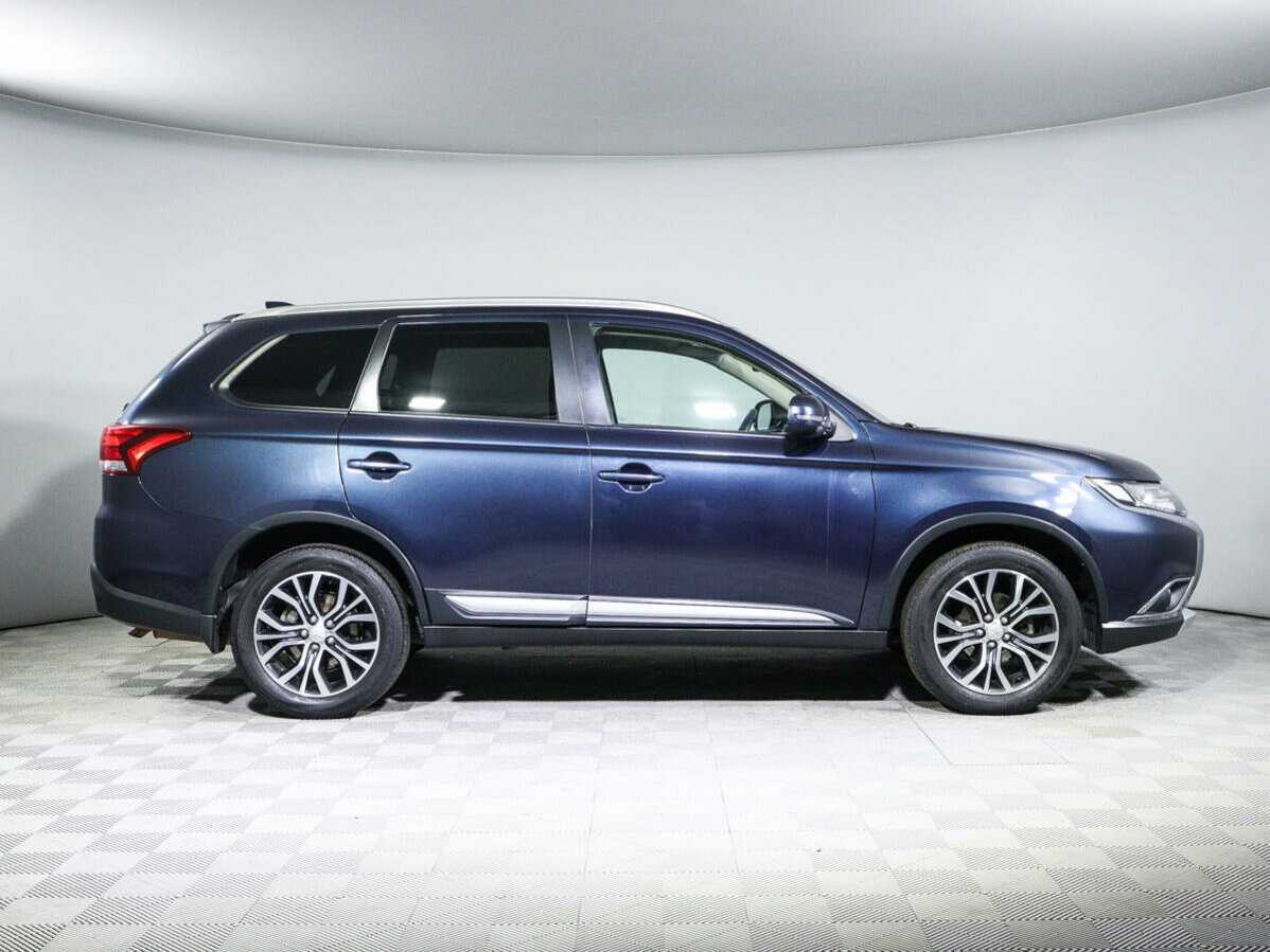 Купить Mitsubishi Outlander с пробегом. Фото: #2