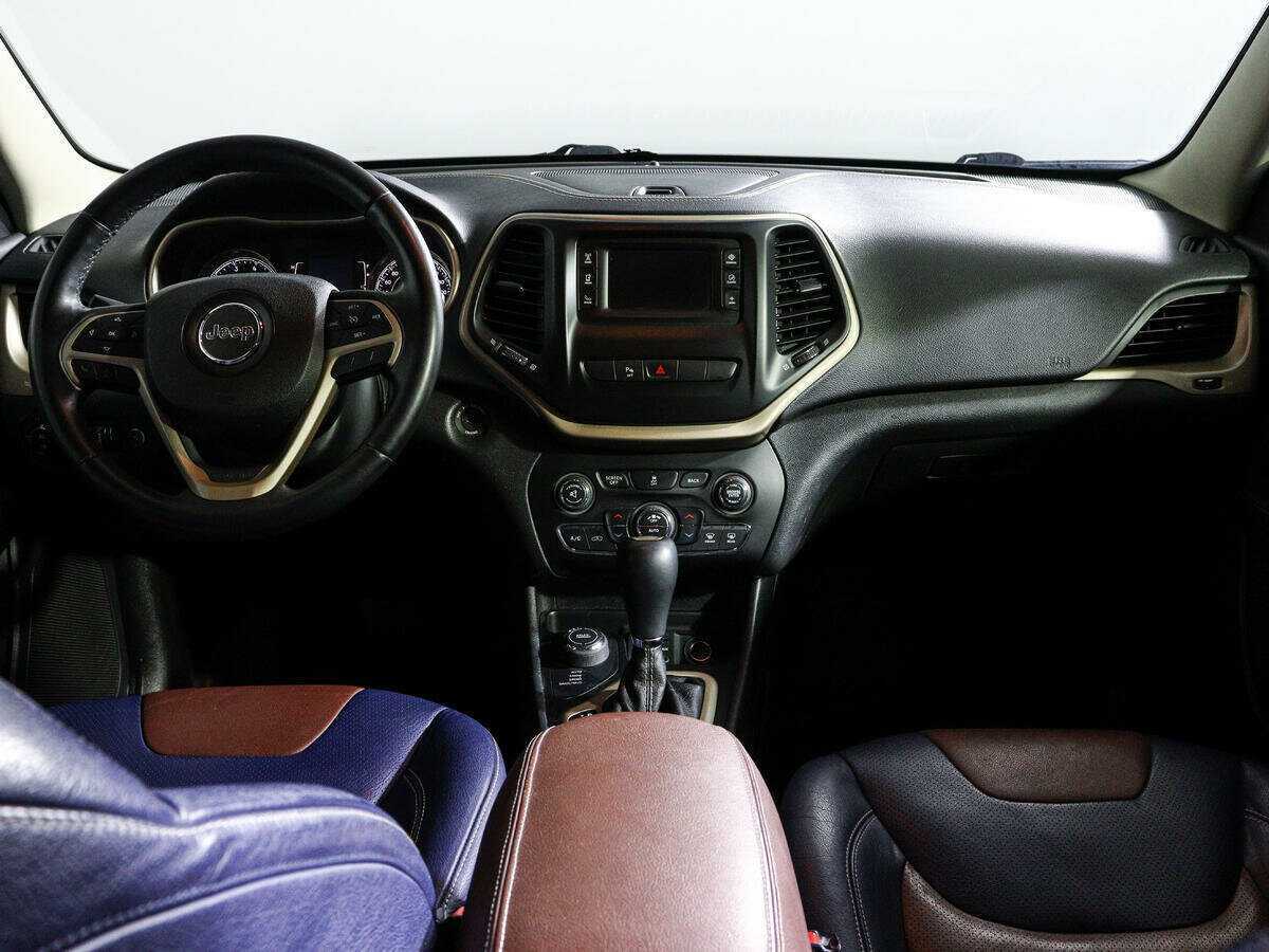 Купить Jeep Cherokee с пробегом. Фото: #9