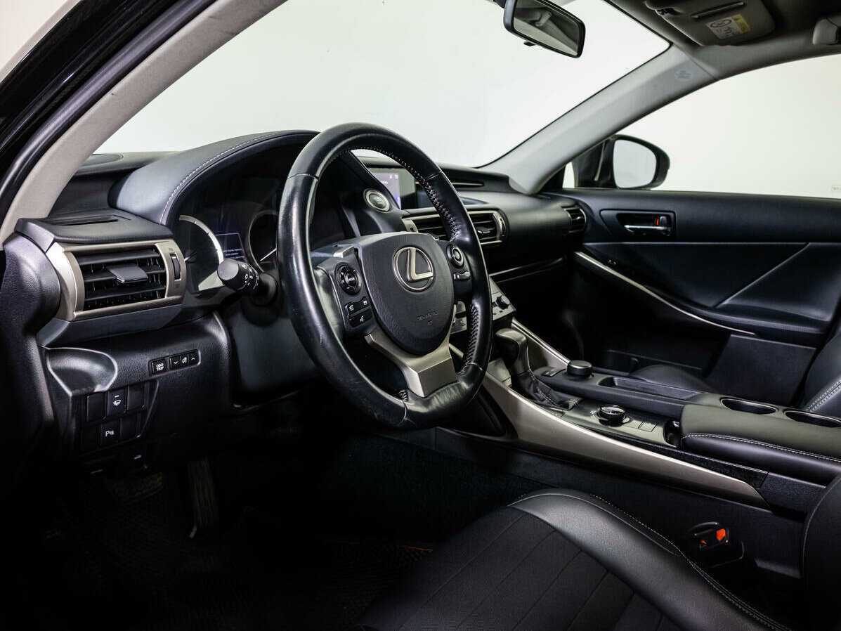 Купить Lexus IS с пробегом. Фото: #8