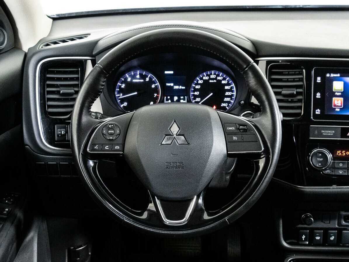 Купить Mitsubishi Outlander с пробегом. Фото: #11