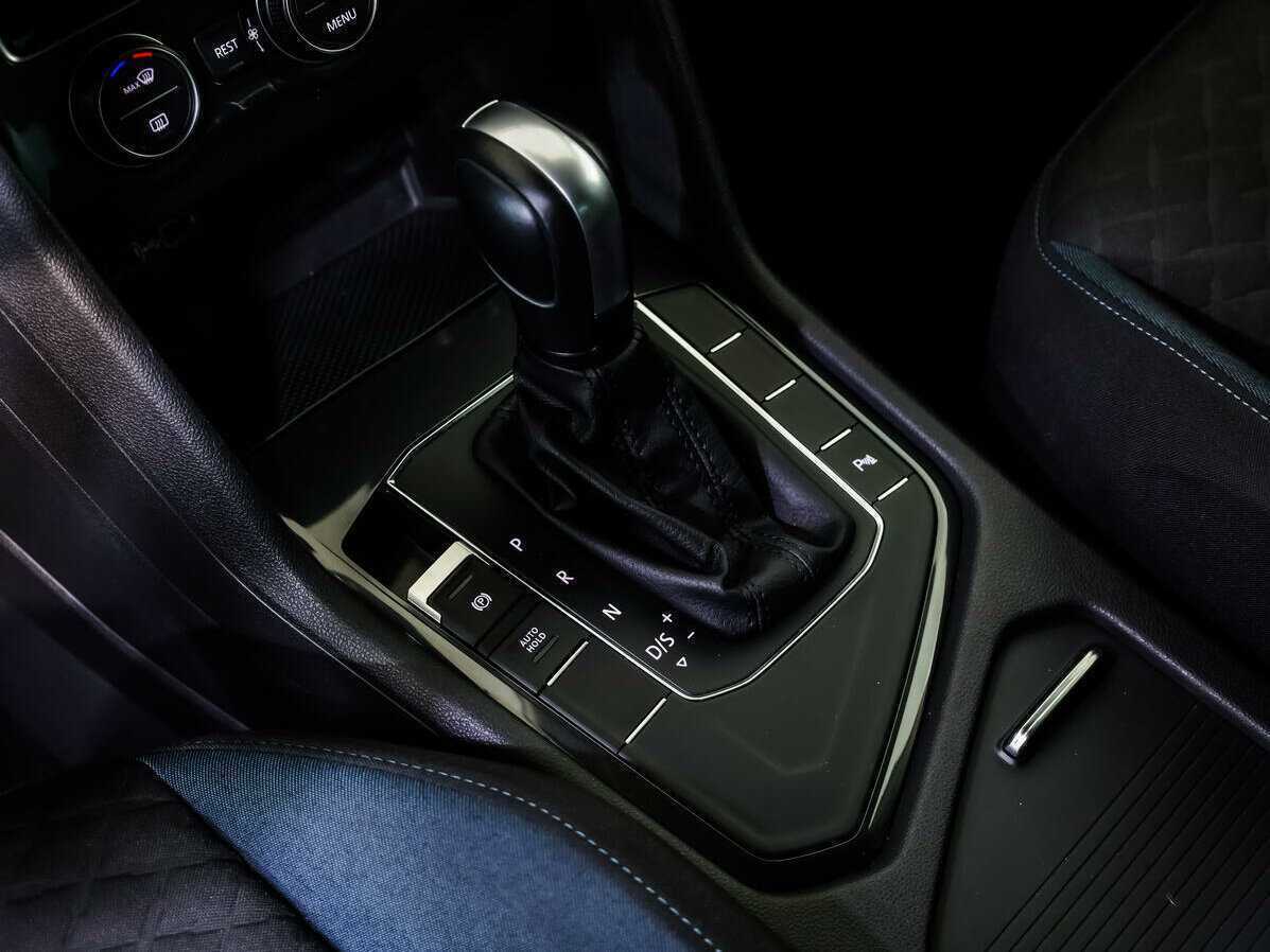 Купить Volkswagen Tiguan с пробегом. Фото: #14