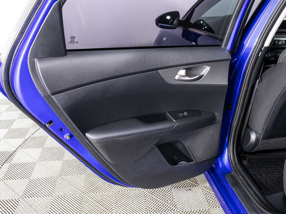 Купить Kia Cerato с пробегом. Фото: #23