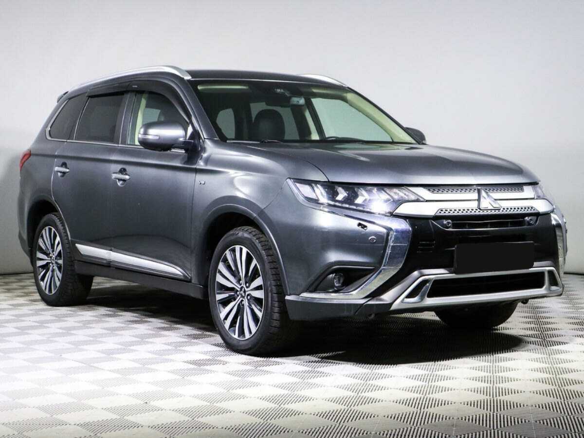 Купить Mitsubishi Outlander с пробегом. Фото: #2