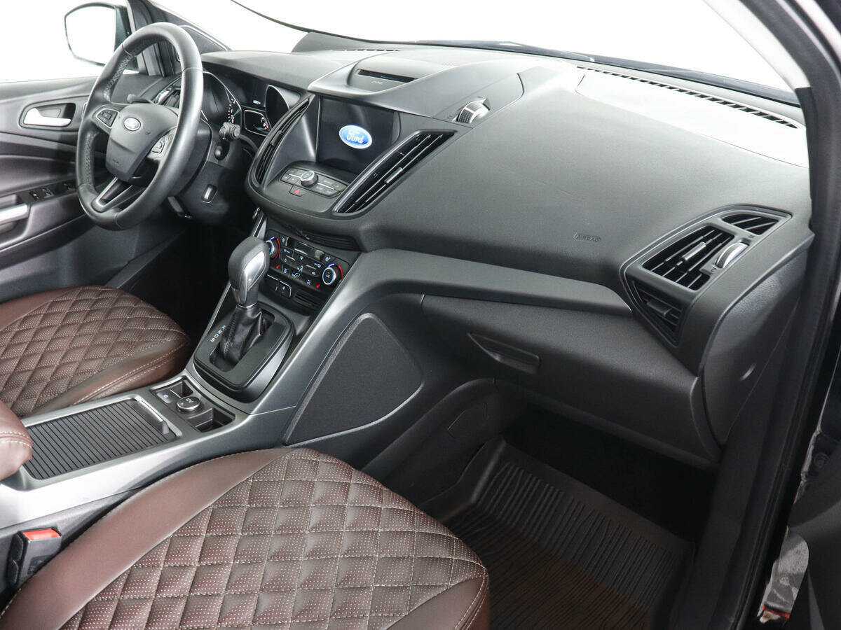 Купить Ford Kuga с пробегом. Фото: #9