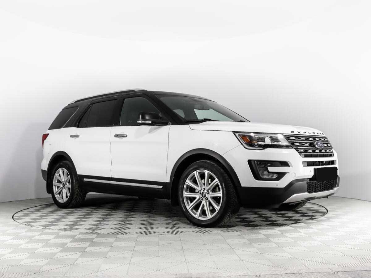 Купить Ford Explorer с пробегом. Фото: #2