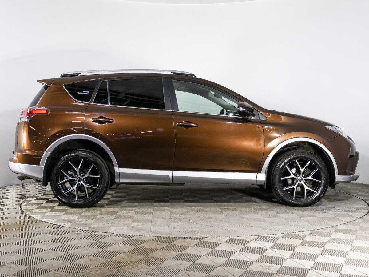 Купить Toyota RAV4 с пробегом. Фото: #3