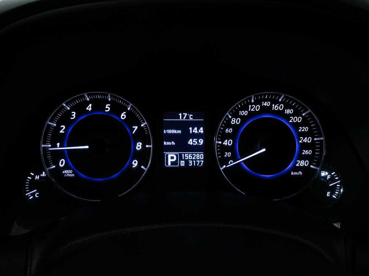 Купить Infiniti FX с пробегом. Фото: #11