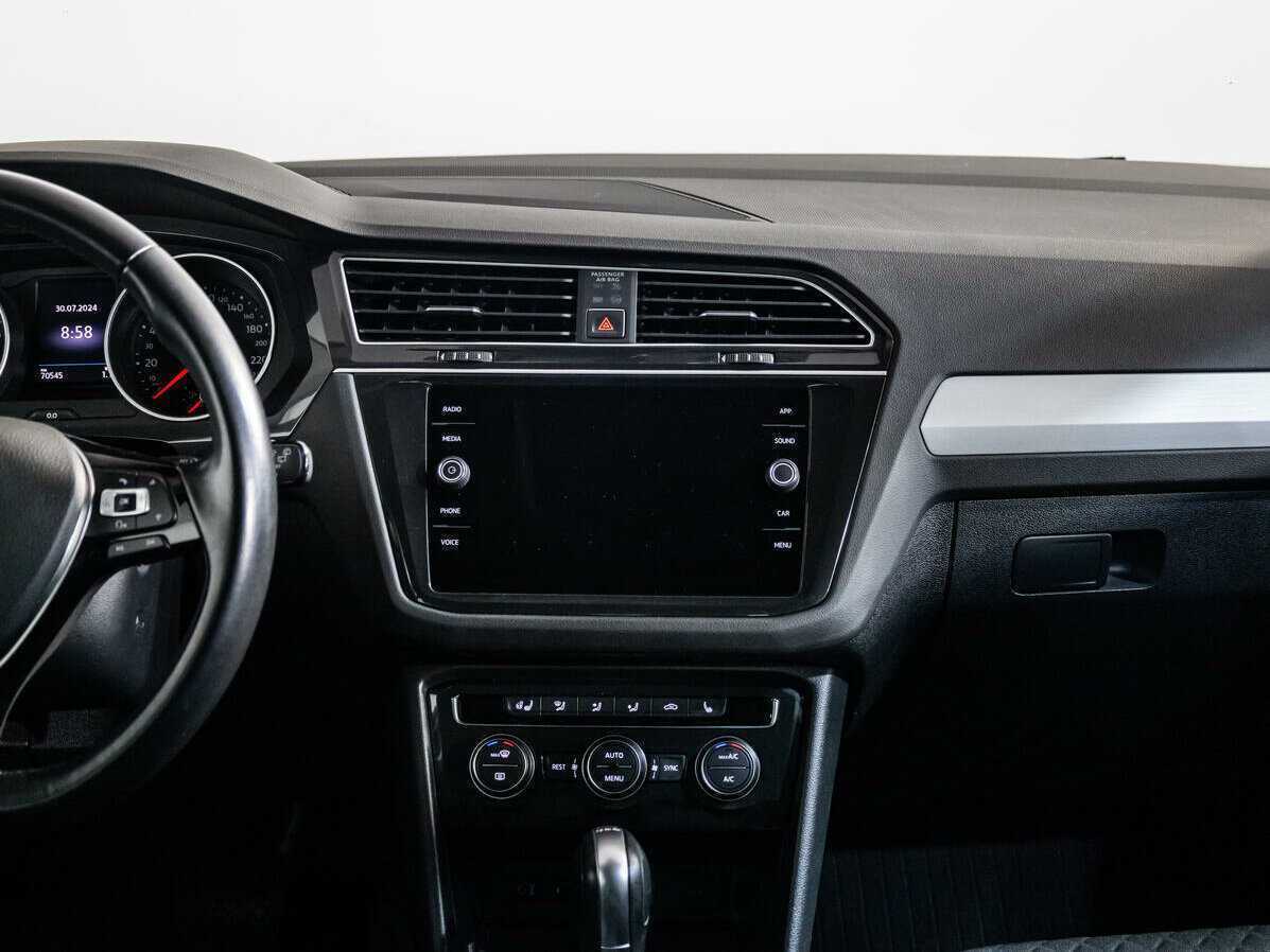 Купить Volkswagen Tiguan с пробегом. Фото: #13