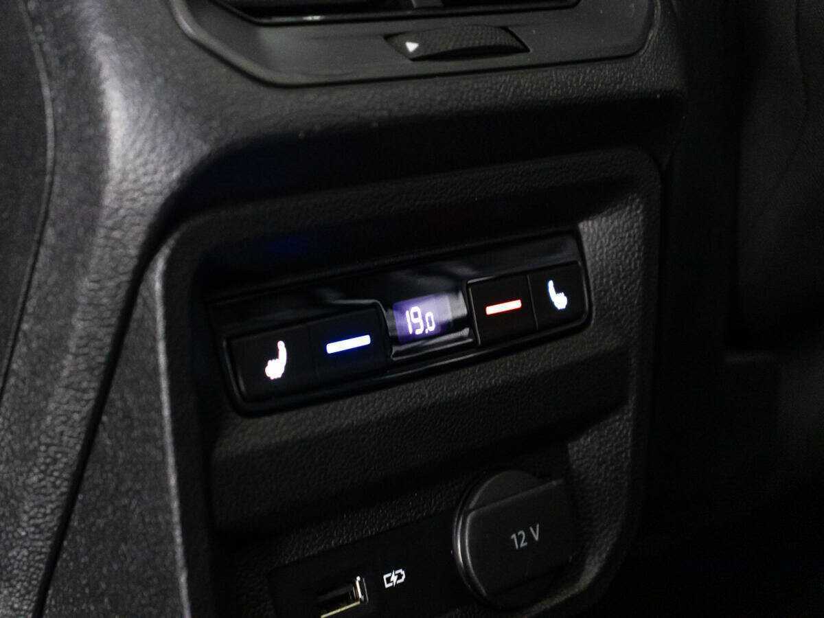 Купить Volkswagen Tiguan с пробегом. Фото: #17