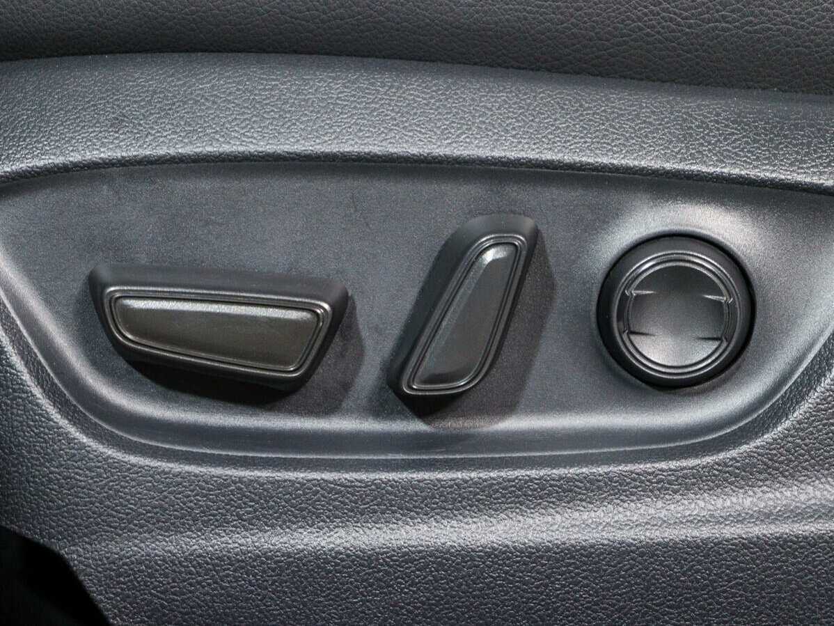 Купить Toyota Camry с пробегом. Фото: #14