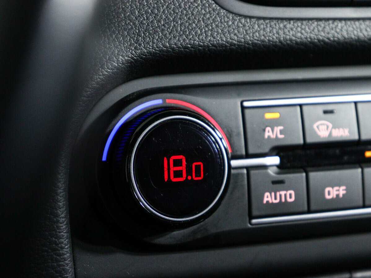 Купить Kia Ceed с пробегом. Фото: #19