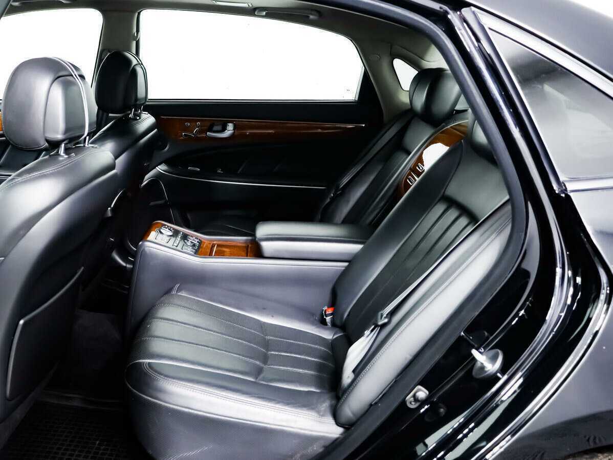 Купить Hyundai Equus с пробегом. Фото: #9