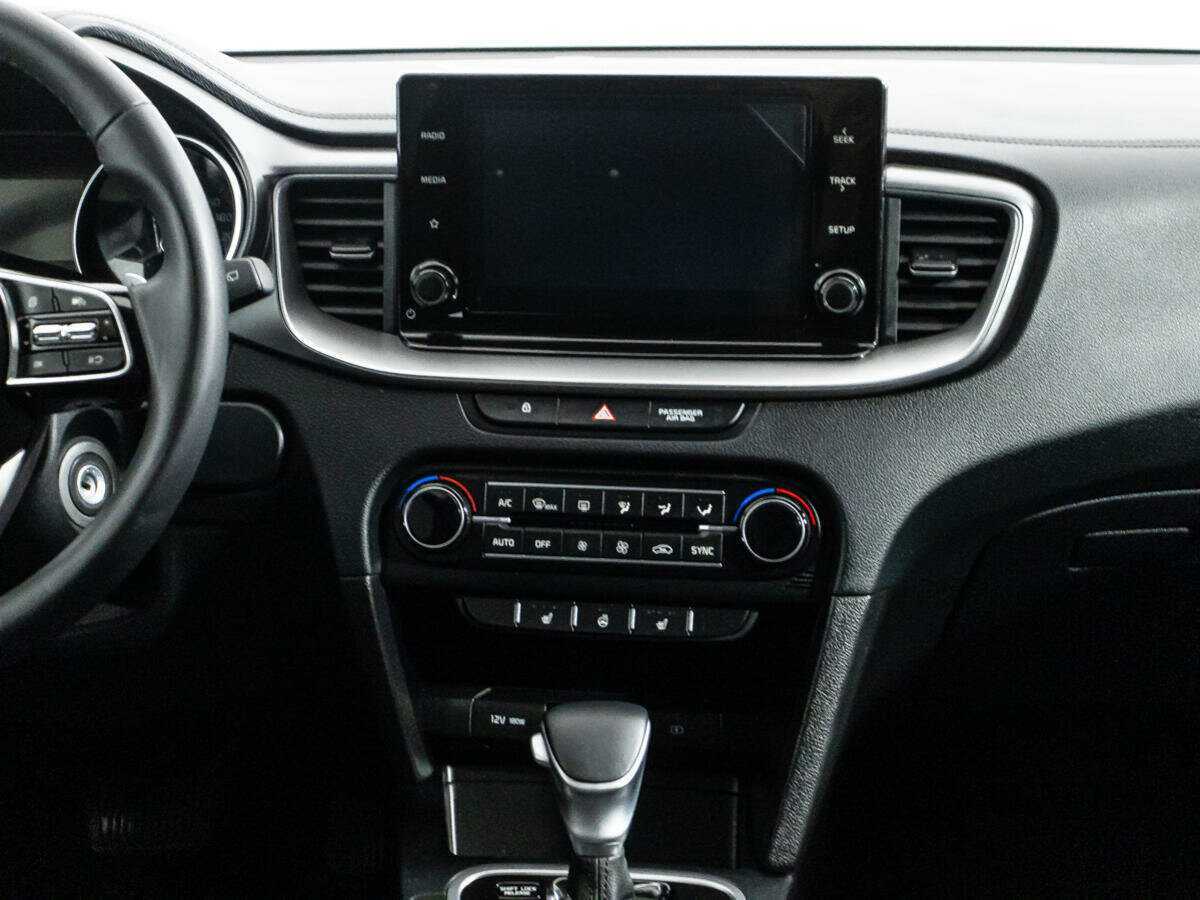 Купить Kia Ceed с пробегом. Фото: #13