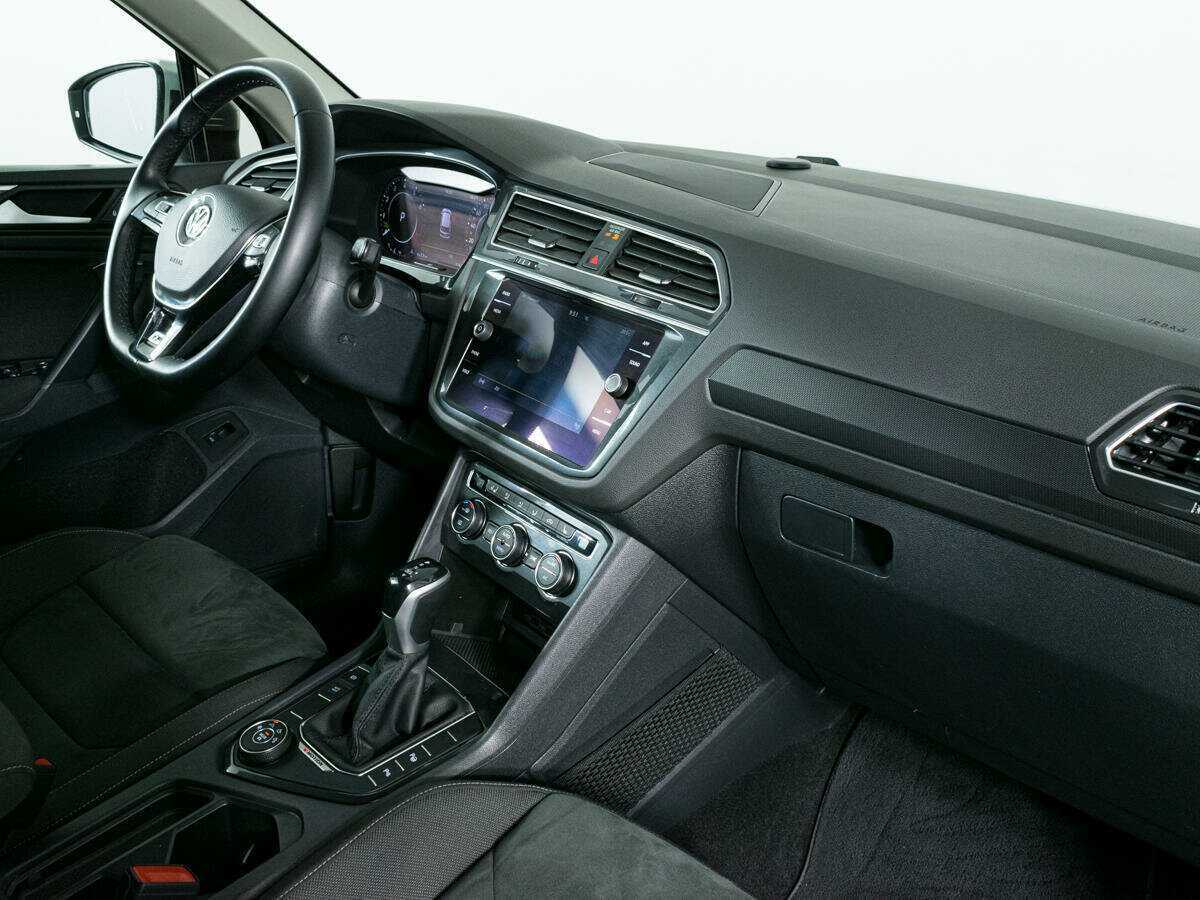 Купить Volkswagen Tiguan с пробегом. Фото: #7