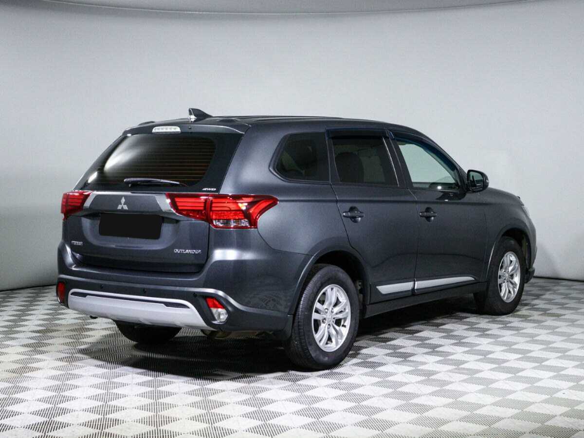 Купить Mitsubishi Outlander с пробегом. Фото: #3