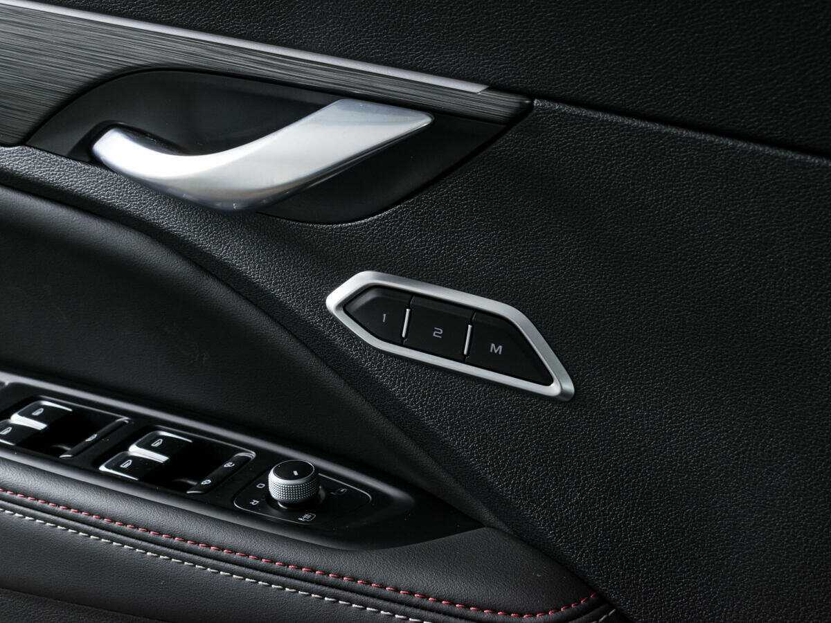 Купить Geely Tugella с пробегом. Фото: #19