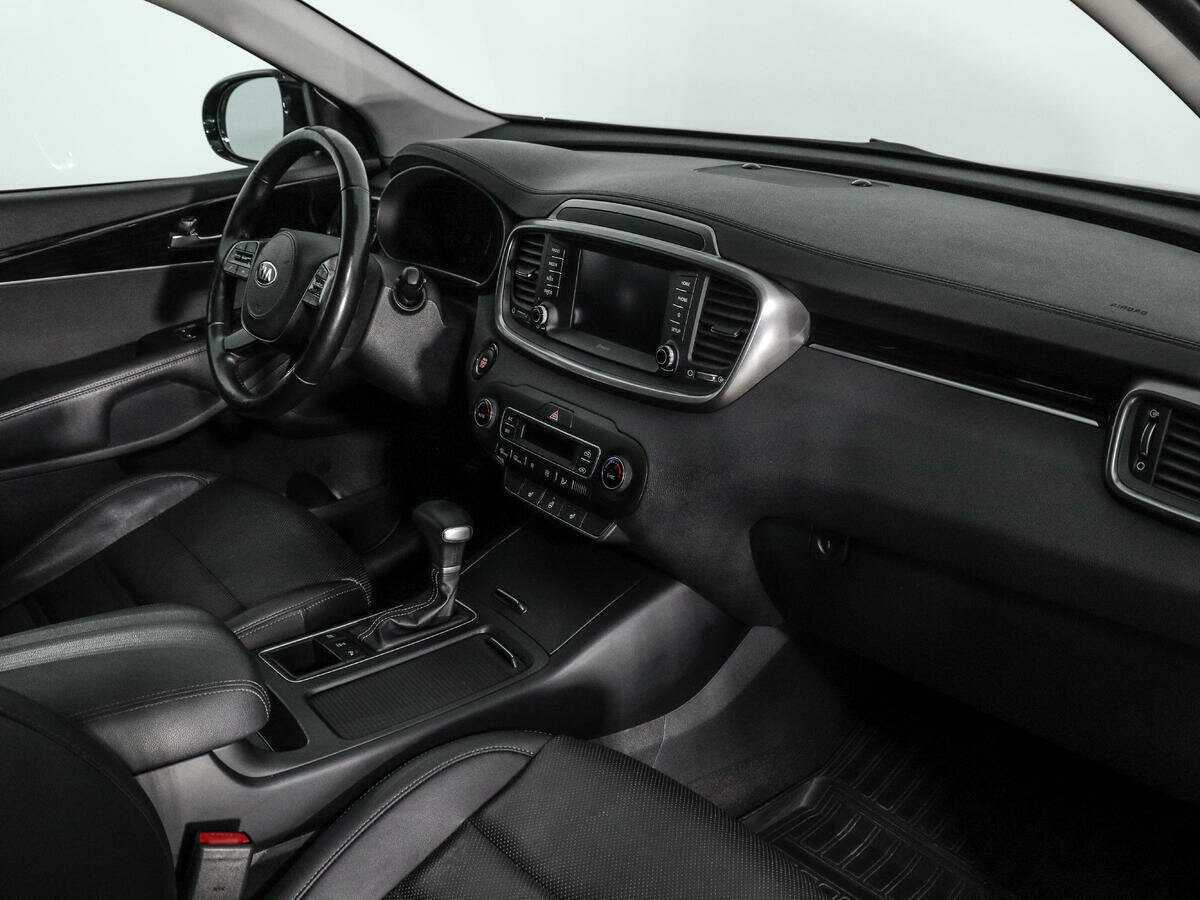 Купить Kia Sorento с пробегом. Фото: #13