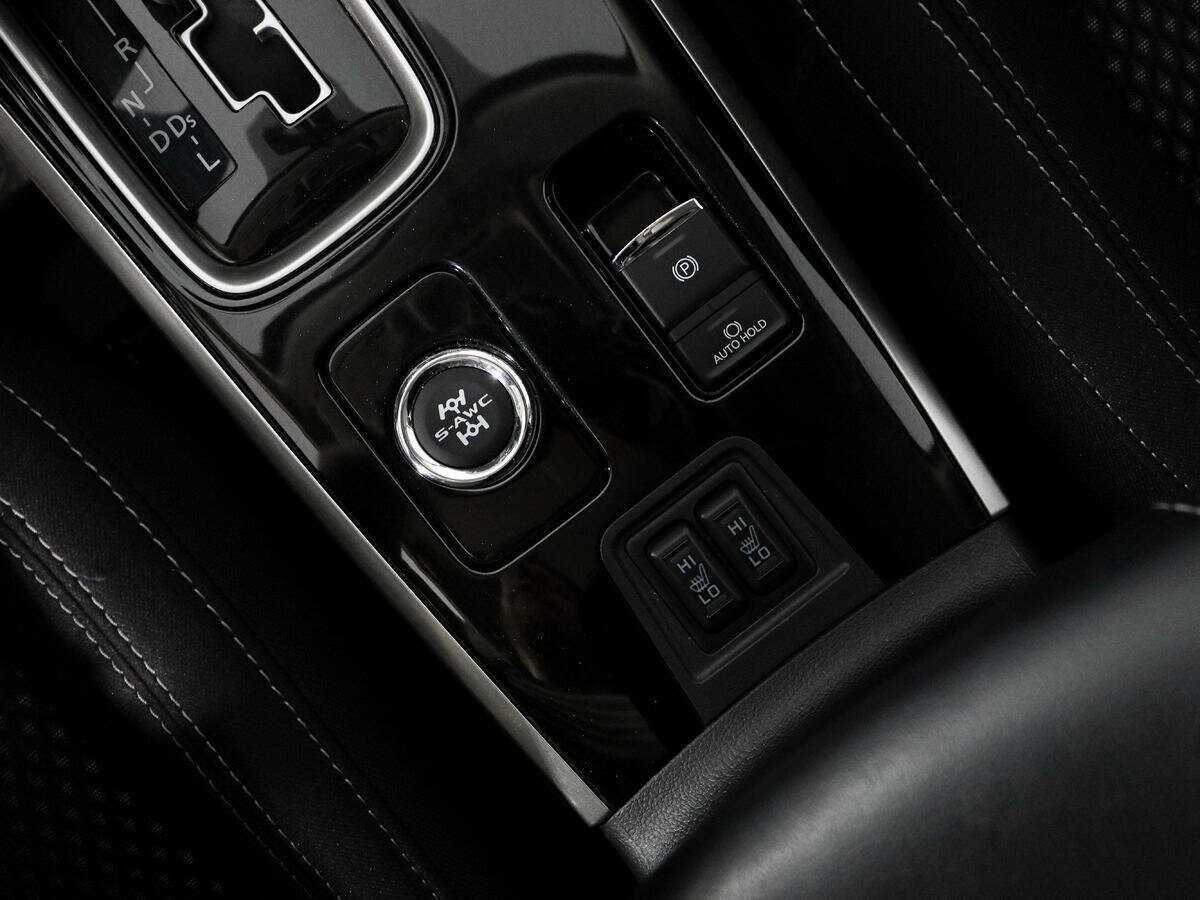 Купить Mitsubishi Outlander с пробегом. Фото: #10