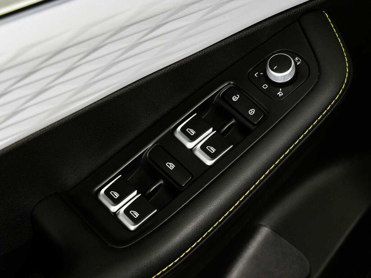 Купить Geely Coolray с пробегом. Фото: #17