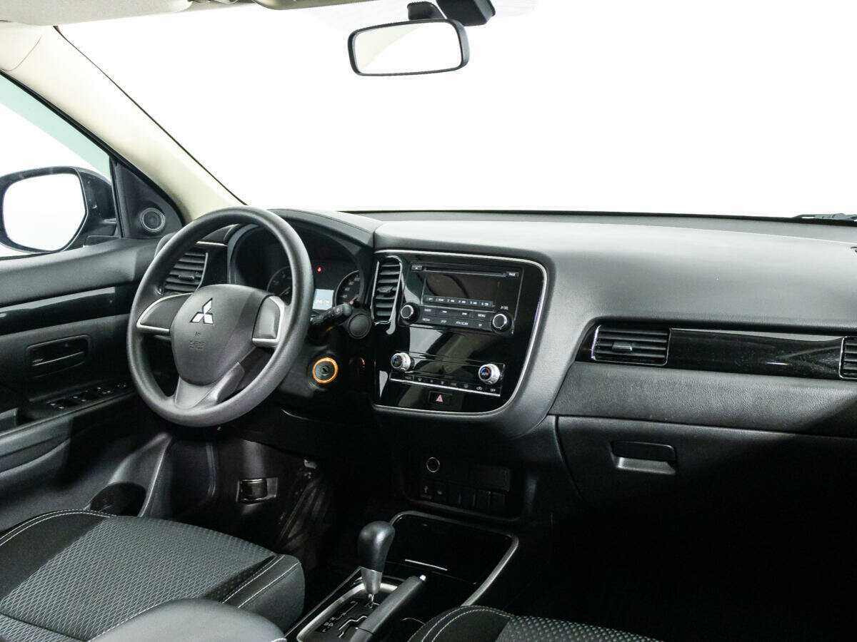Купить Mitsubishi Outlander с пробегом. Фото: #8
