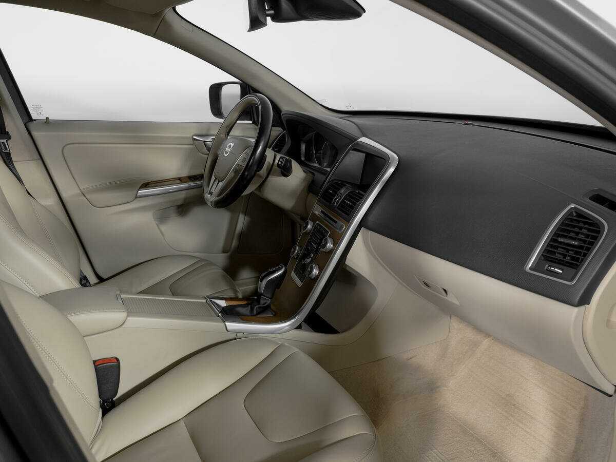 Купить Volvo XC60 с пробегом. Фото: #8