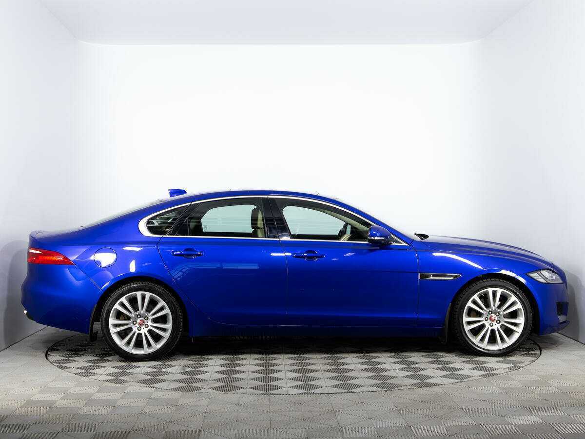 Купить Jaguar XF с пробегом. Фото: #3