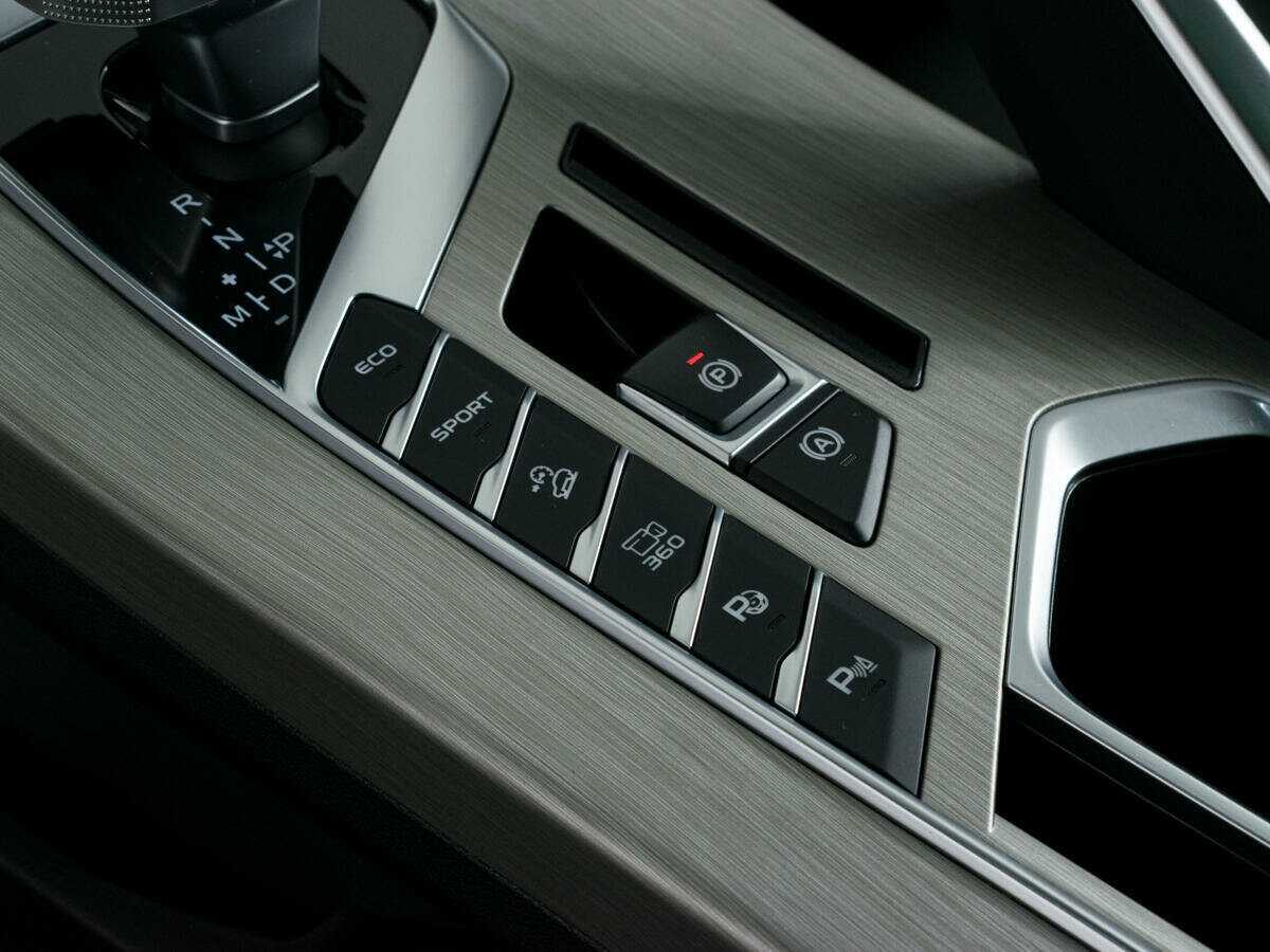 Купить Geely Coolray с пробегом. Фото: #18