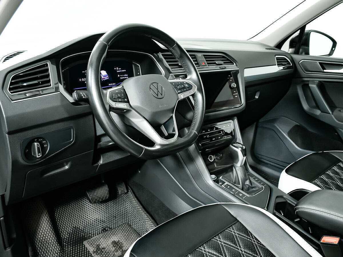 Купить Volkswagen Tiguan с пробегом. Фото: #12