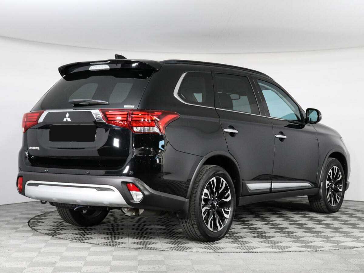 Купить Mitsubishi Outlander с пробегом. Фото: #4