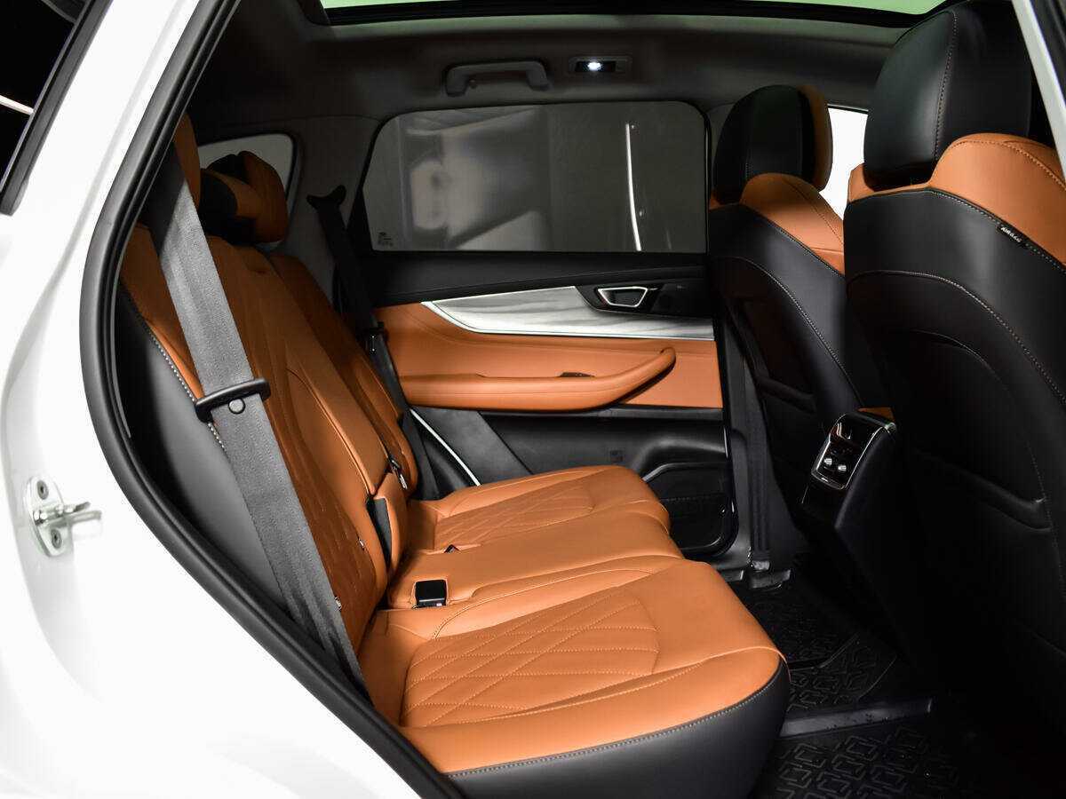 Купить Chery Tiggo 8 Pro Max с пробегом. Фото: #9