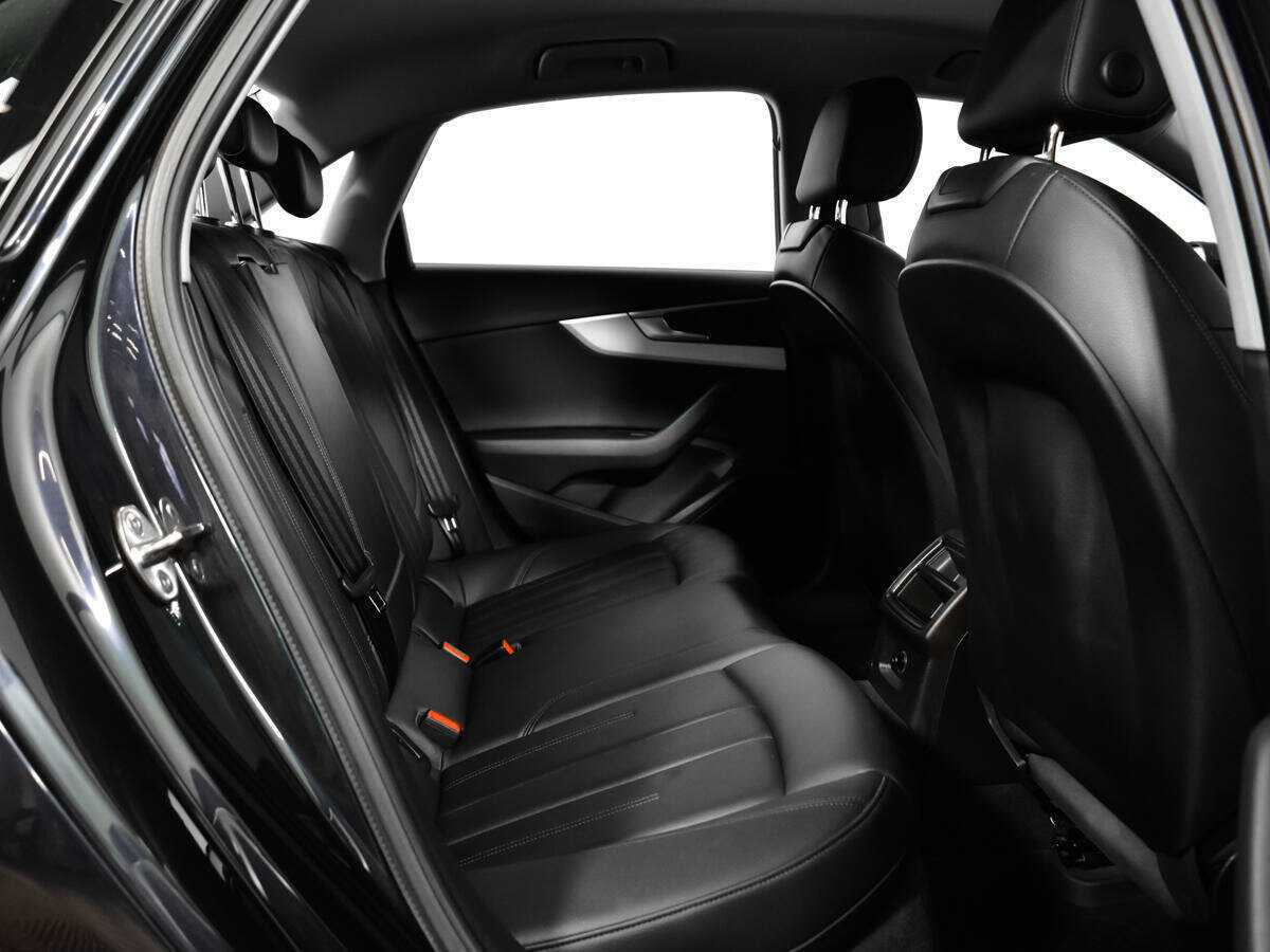 Купить Audi A4 с пробегом. Фото: #9