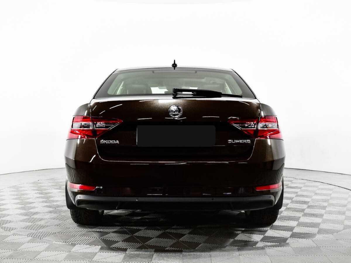 Купить Skoda Superb с пробегом. Фото: #5