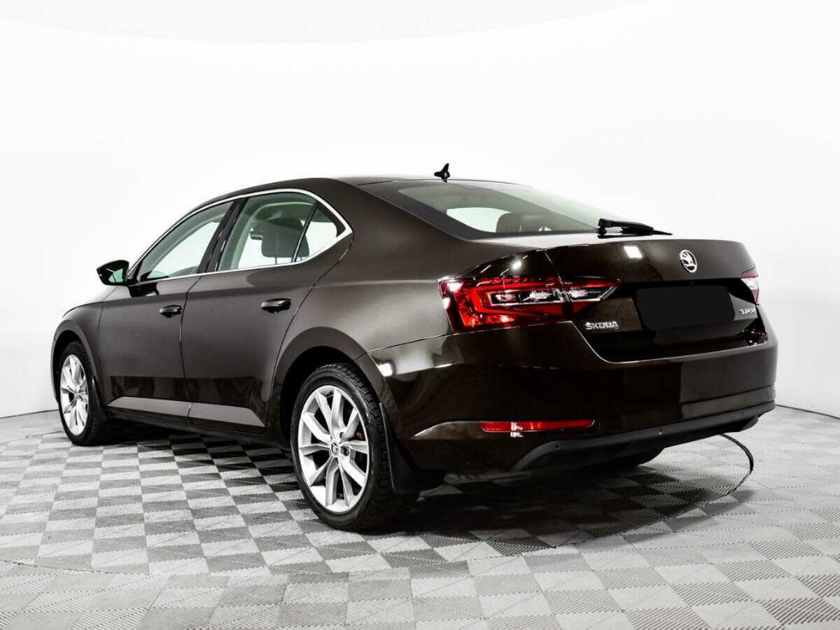 Купить Skoda Superb с пробегом. Фото: #6