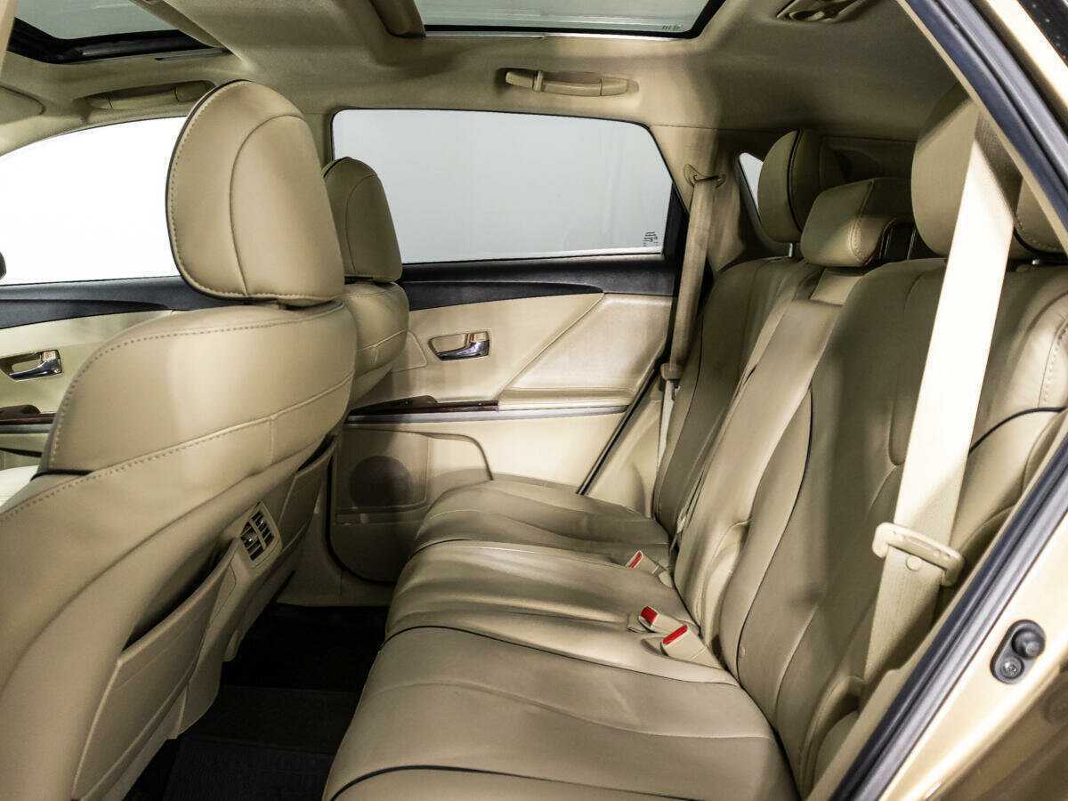 Купить Toyota Venza с пробегом. Фото: #9