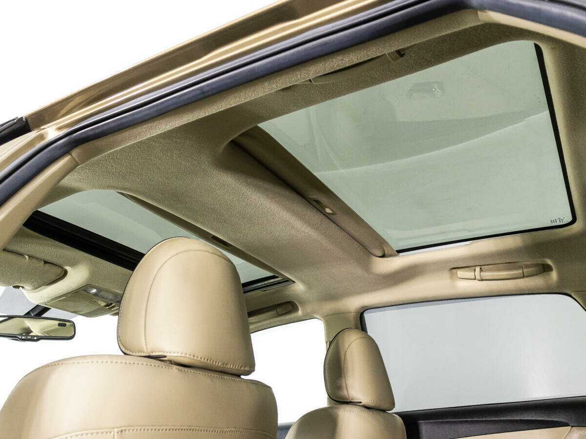 Купить Toyota Venza с пробегом. Фото: #19