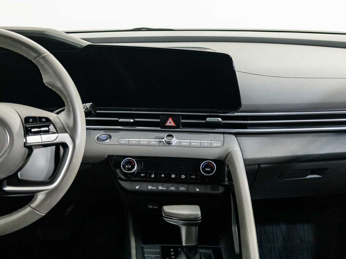 Купить Hyundai Elantra с пробегом. Фото: #12