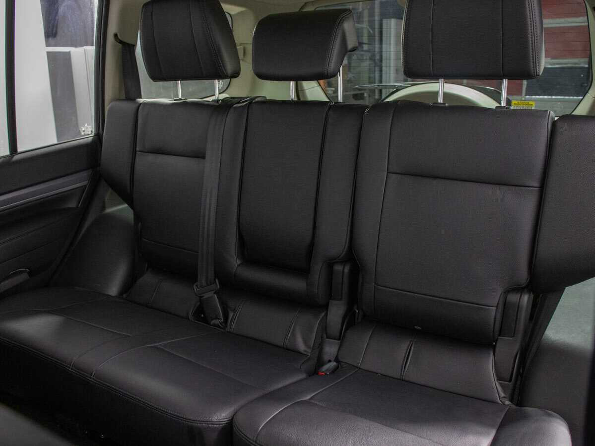 Купить Mitsubishi Pajero с пробегом. Фото: #13