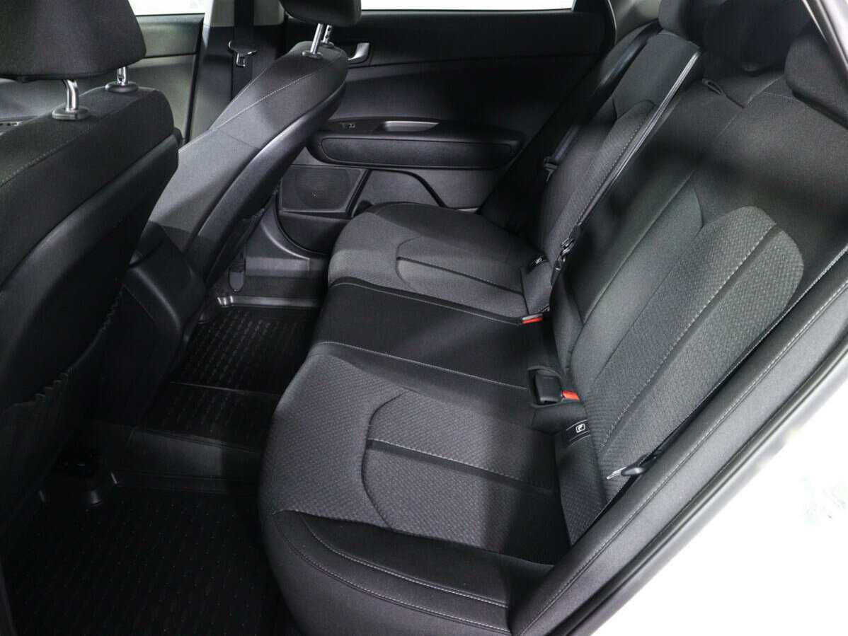 Купить Kia Optima с пробегом. Фото: #9
