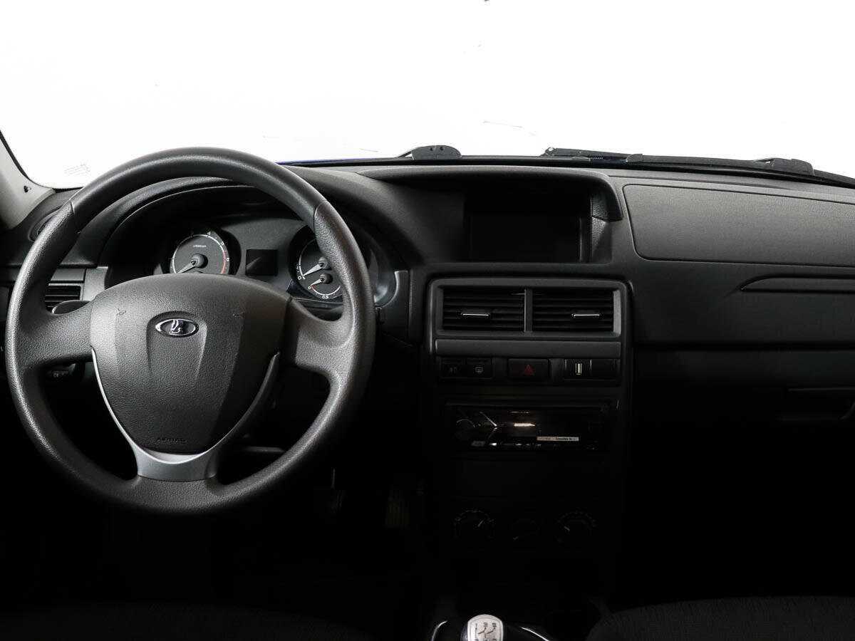 Купить Lada (ВАЗ) Priora с пробегом. Фото: #9