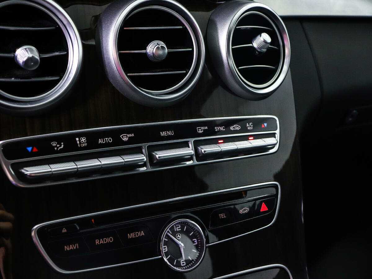 Купить Mercedes-Benz C-Класс с пробегом. Фото: #17