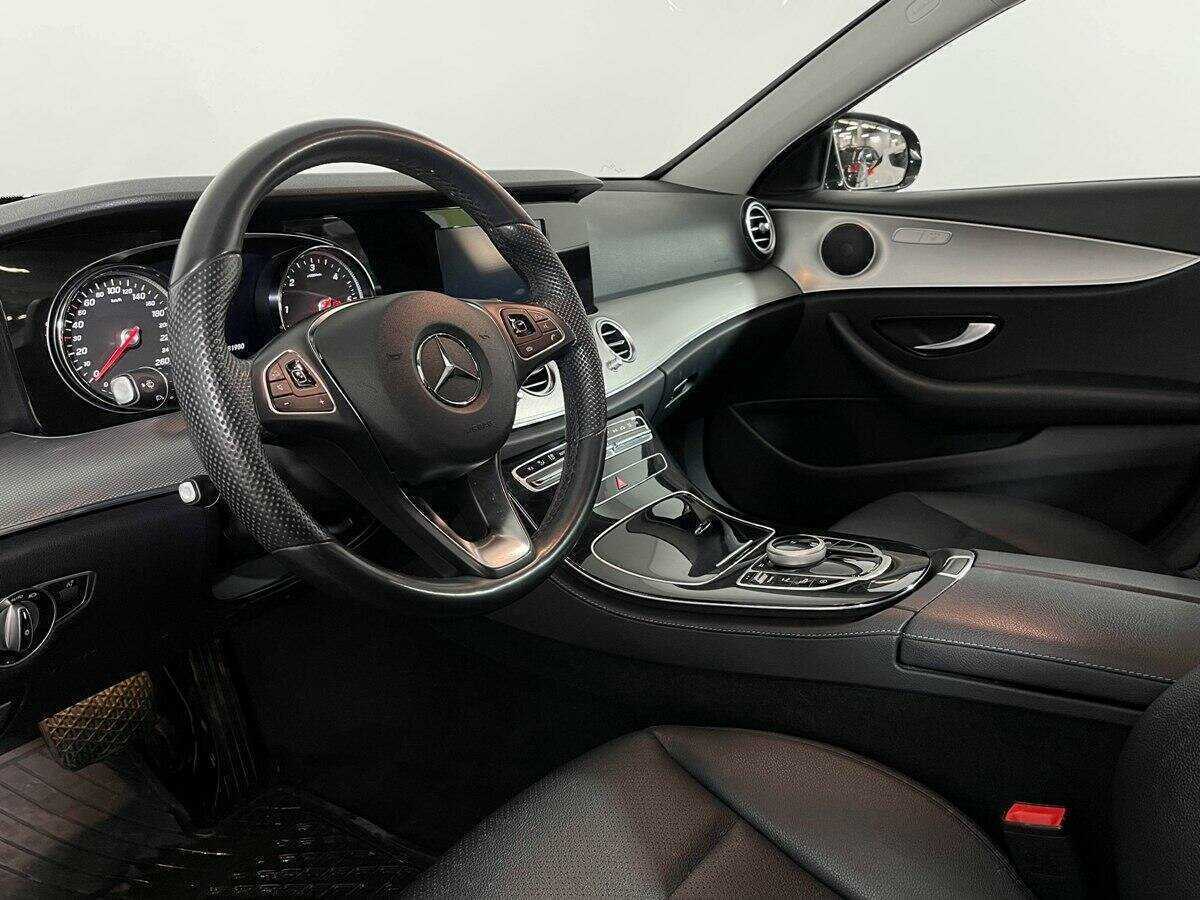 Купить Mercedes-Benz E-Класс с пробегом. Фото: #11