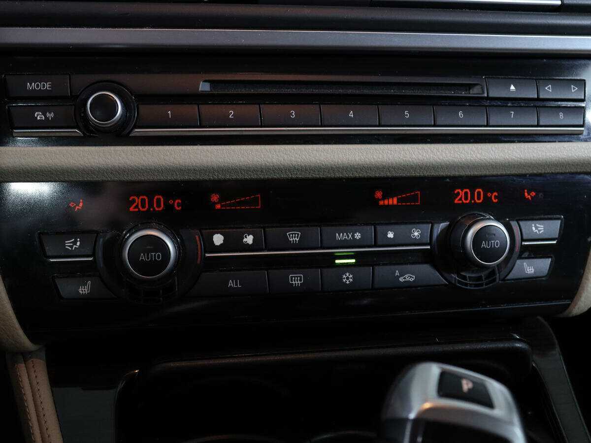 Купить BMW 5 серии с пробегом. Фото: #24