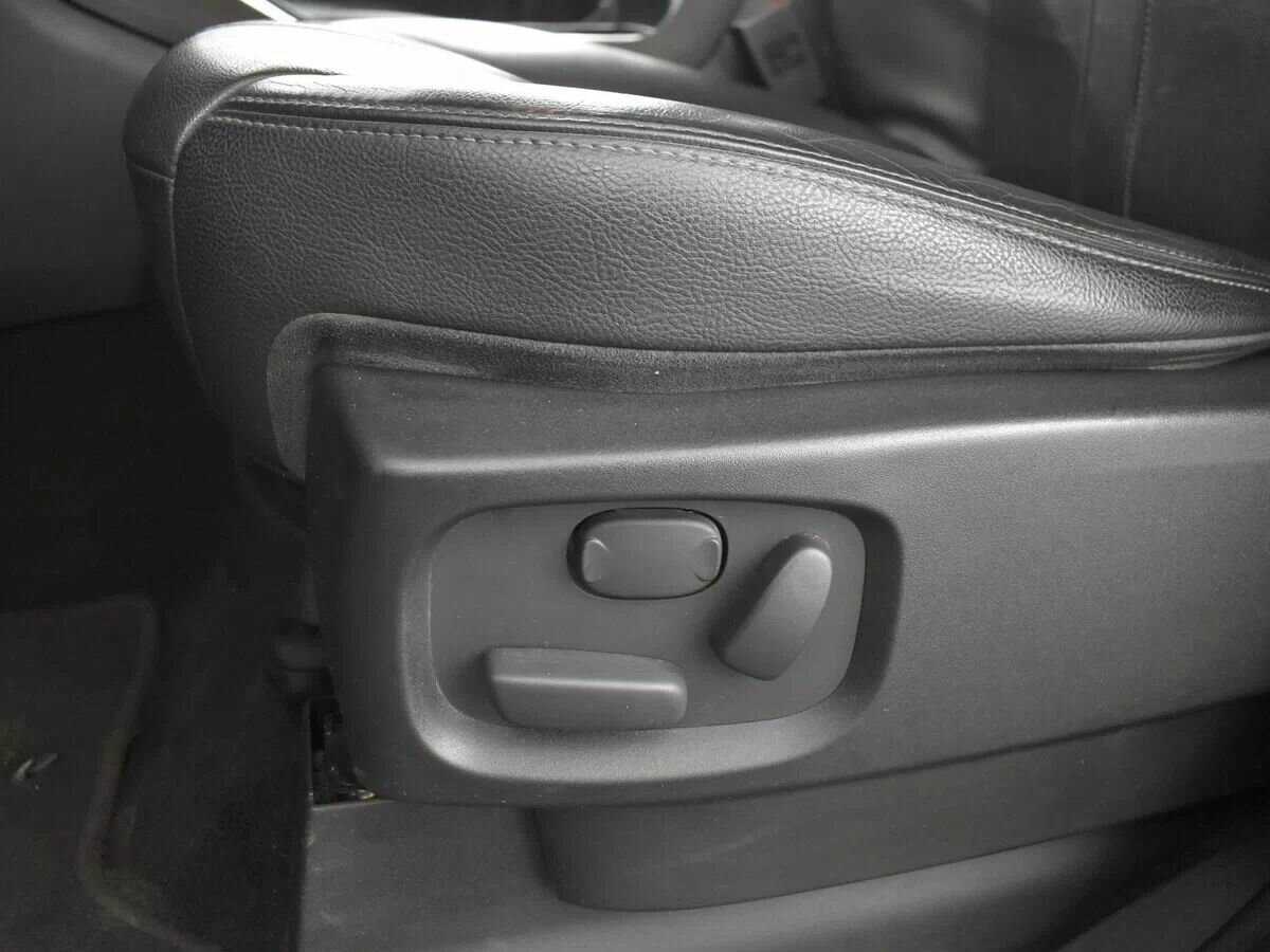 Купить Land Rover Discovery с пробегом. Фото: #19